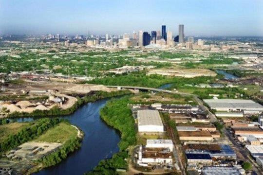 The 50-mile-long Houston Ship Channel conveys ships from Galveston Bay to Houston.  Photo: Jupiterimages