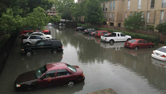 Flooding in Houston, April 18, 2016. Laurence Simon/Flickr, CC BY-SA