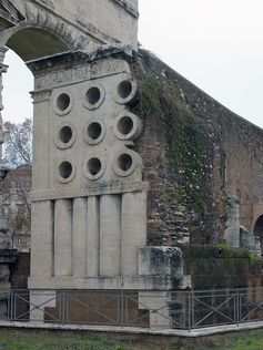 Tomb of Eurysaces the Baker. Livioandronico2013/Wikimedia Commons, CC BY-SA