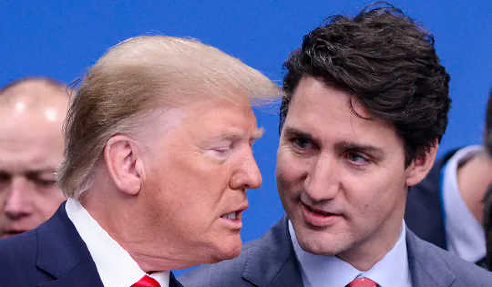 Facts Or Fake News: Revealing Patterns In The Tweets of Trudeau and Trump