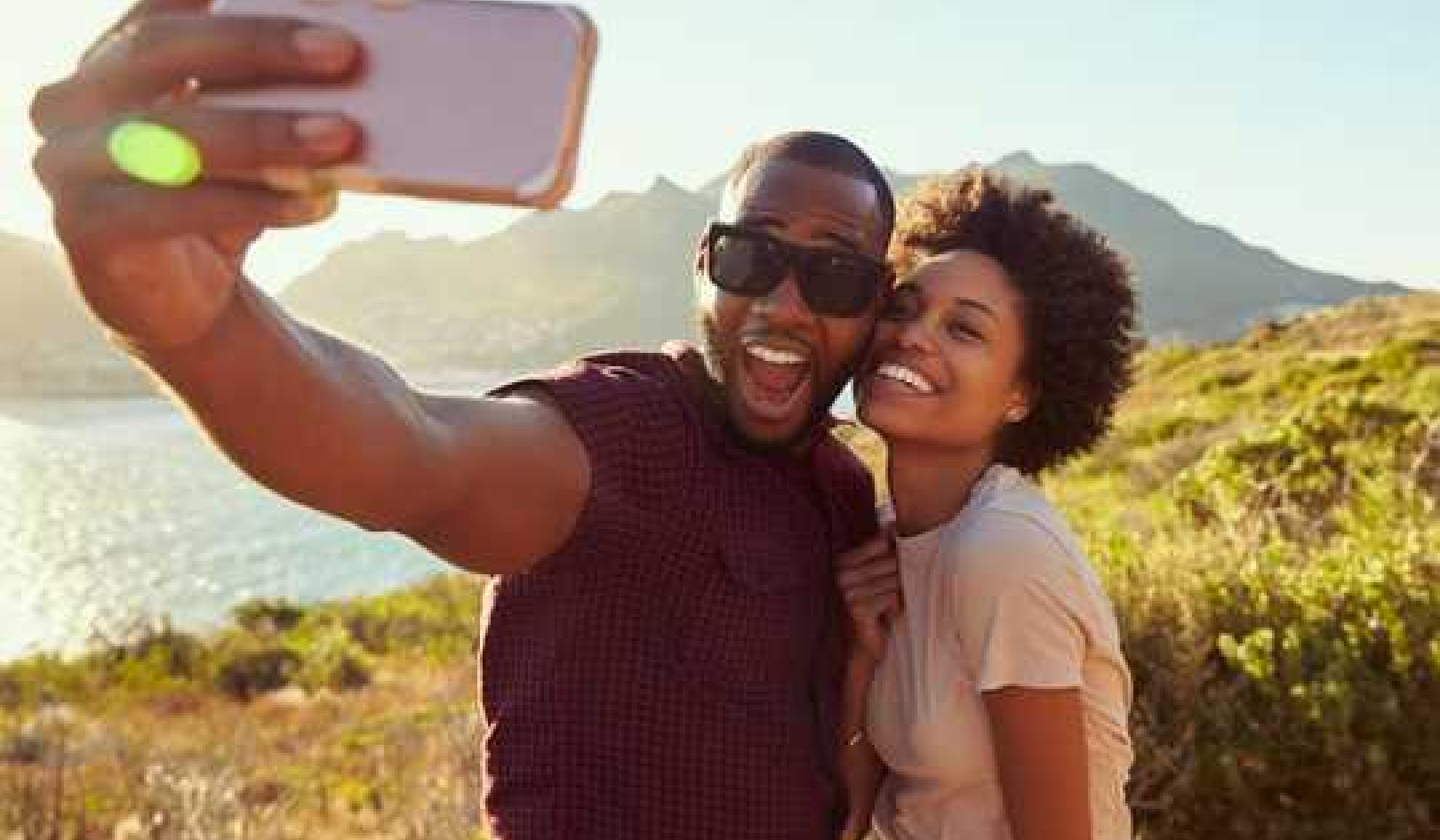 Why People Post Couple Photos As Their Social Media Profile Pictures