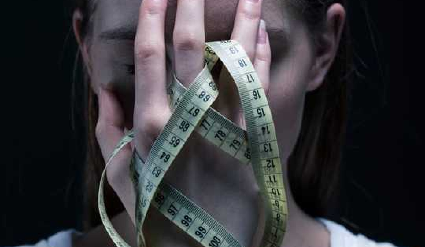 The Early Warning Signs of Eating Disorders