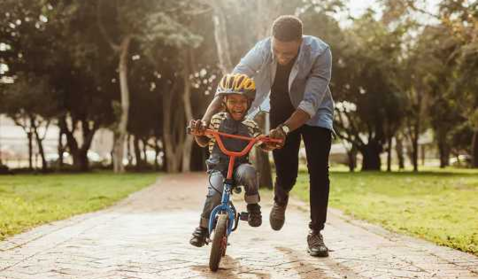 How To Bond With Your Kids According To Neuroscience